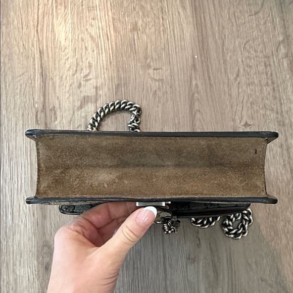 Gucci Beige and Black Shoulder Bag - Picture 5 of 10